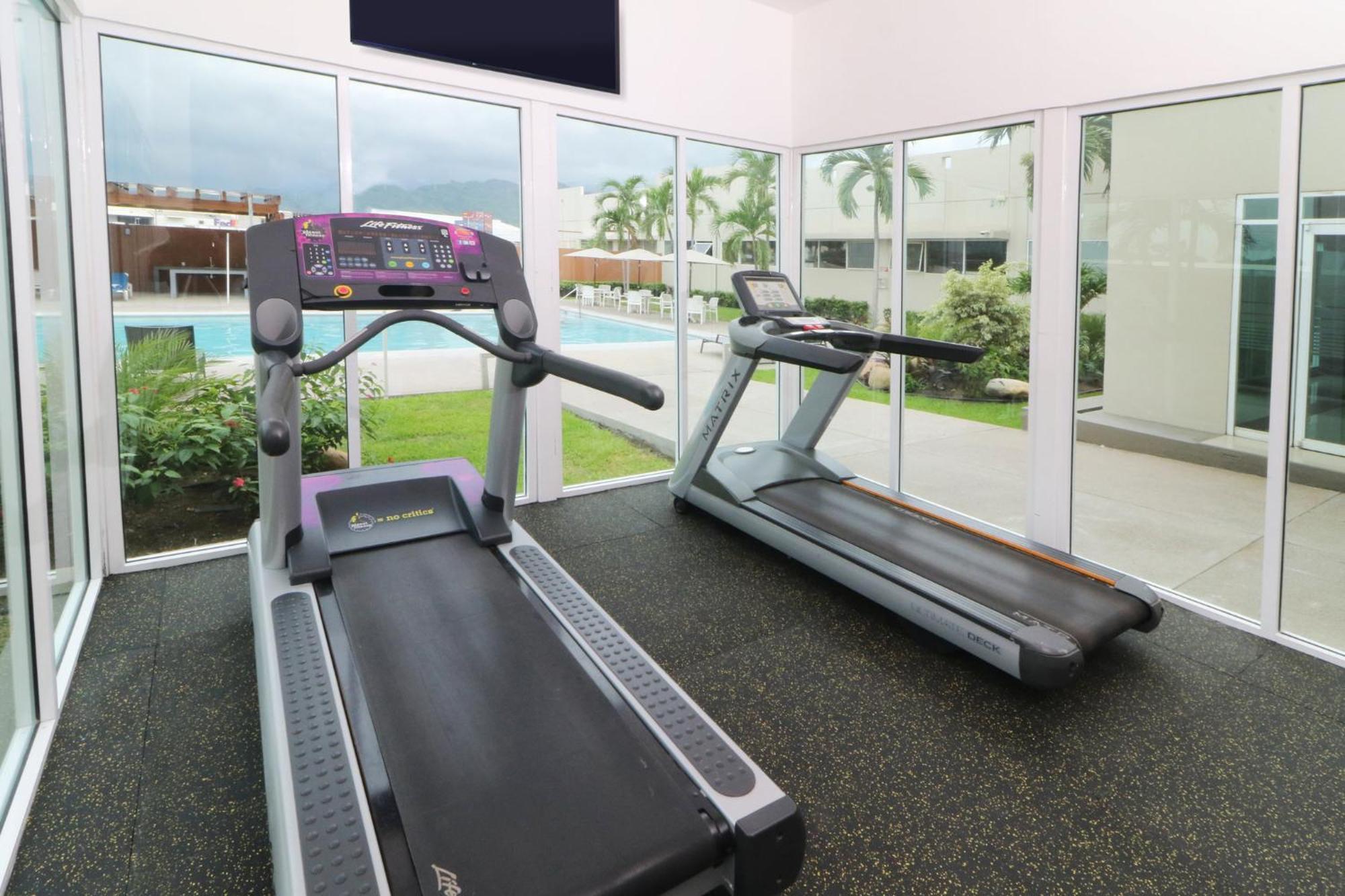 Holiday Inn Express Manzanillo By Ihg Buitenkant foto