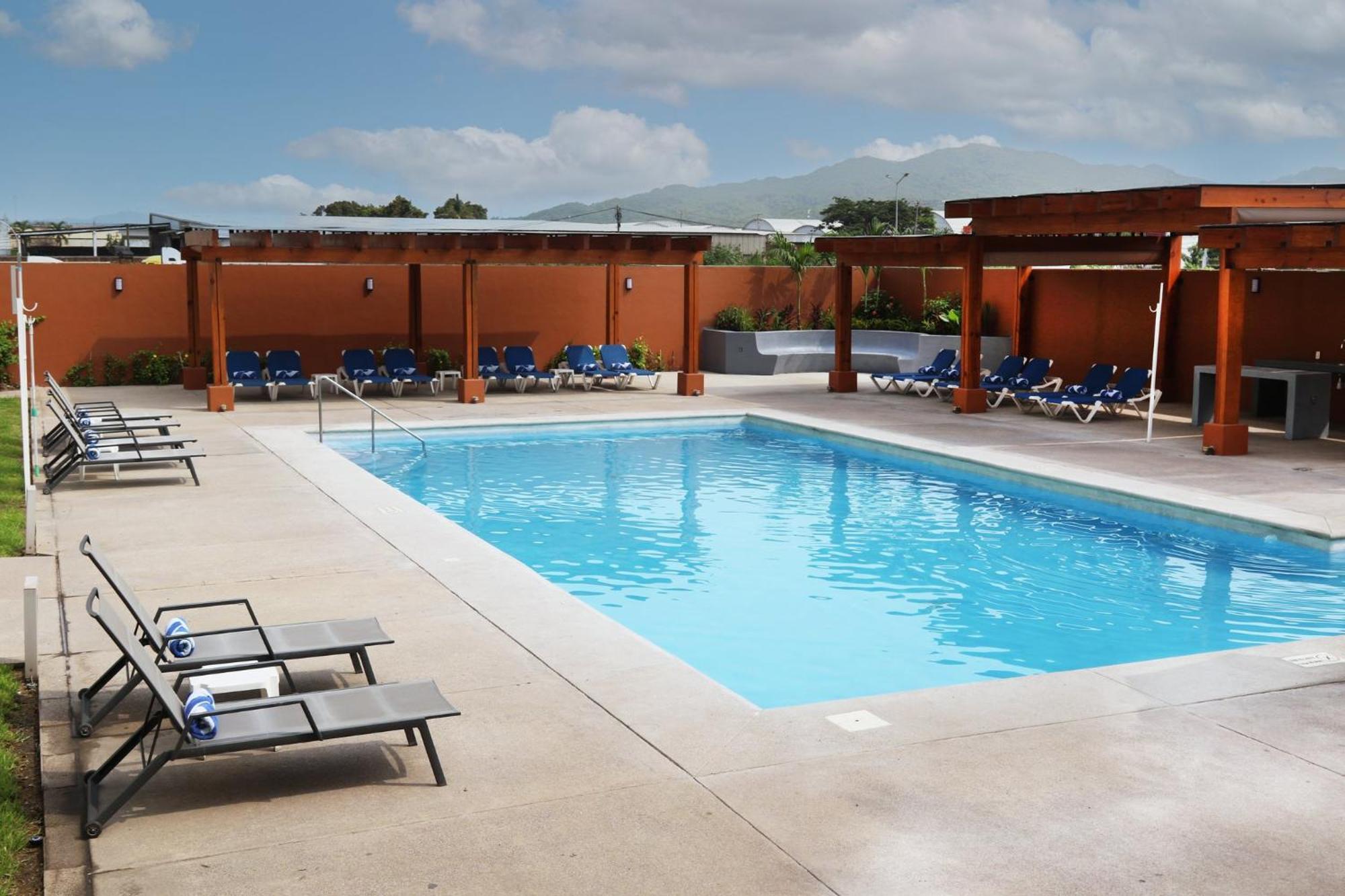 Holiday Inn Express Manzanillo By Ihg Buitenkant foto