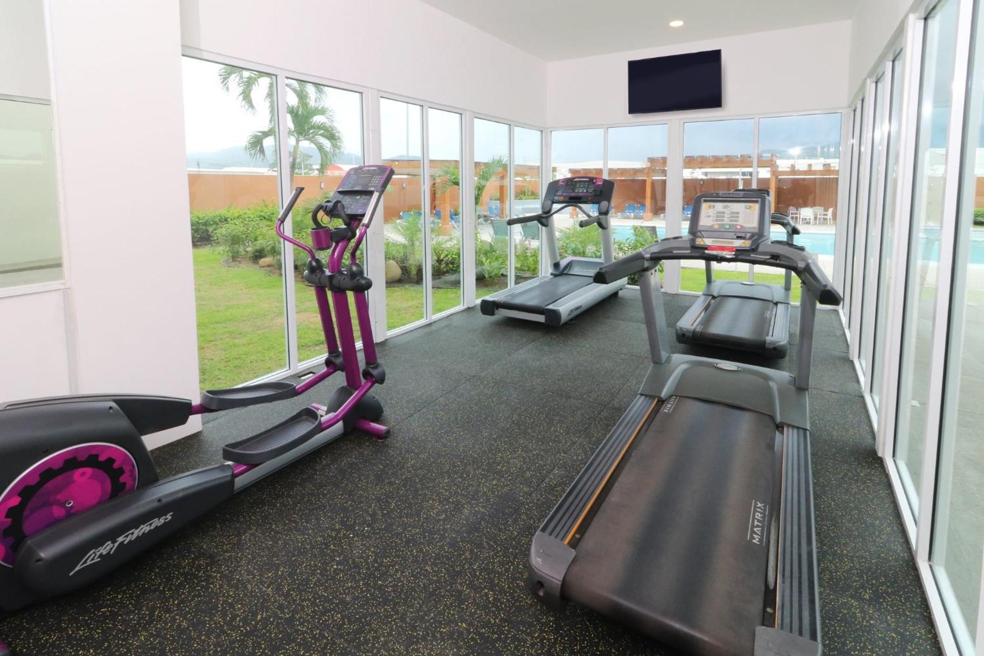 Holiday Inn Express Manzanillo By Ihg Buitenkant foto