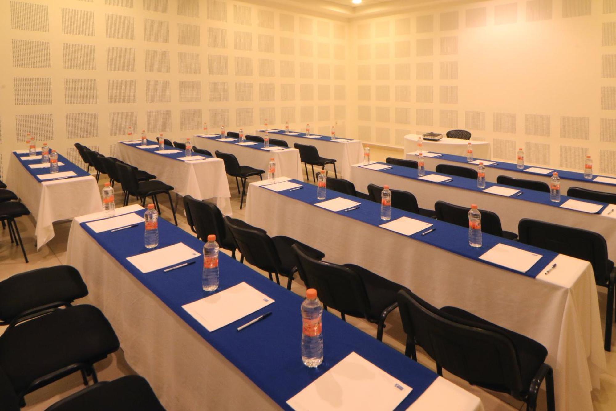 Holiday Inn Express Manzanillo By Ihg Buitenkant foto