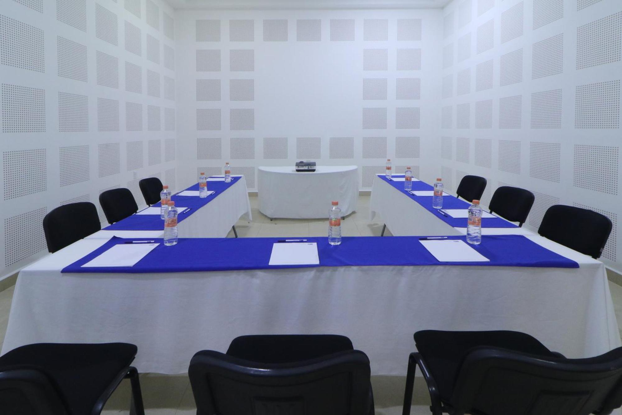 Holiday Inn Express Manzanillo By Ihg Buitenkant foto