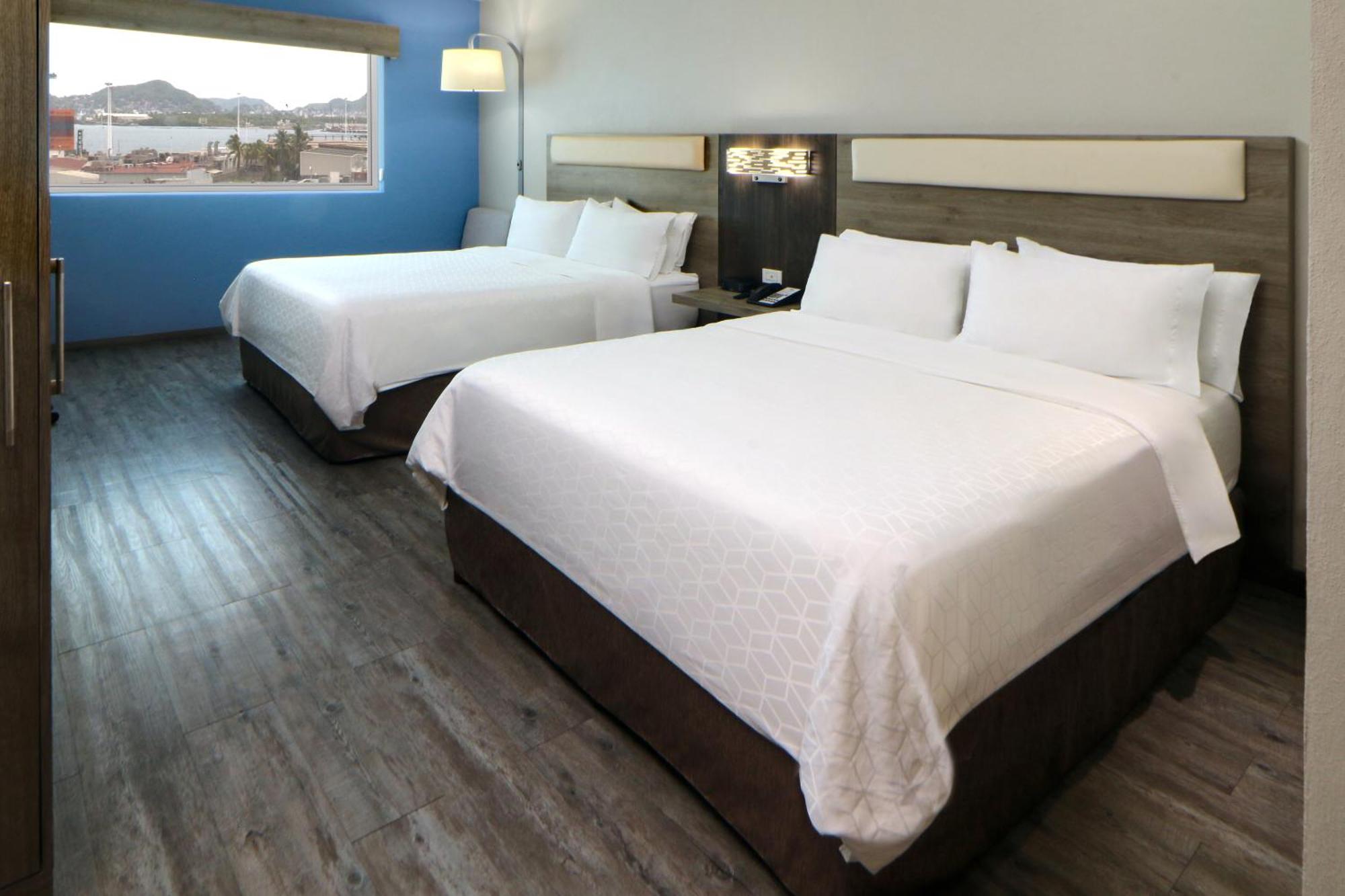 Holiday Inn Express Manzanillo By Ihg Buitenkant foto