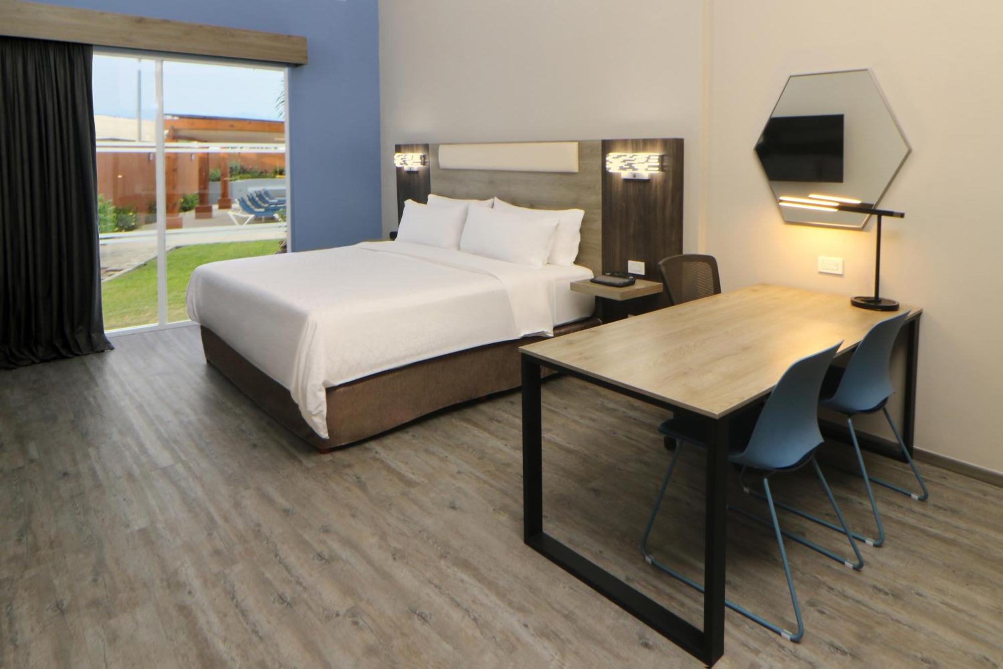 Holiday Inn Express Manzanillo By Ihg Buitenkant foto