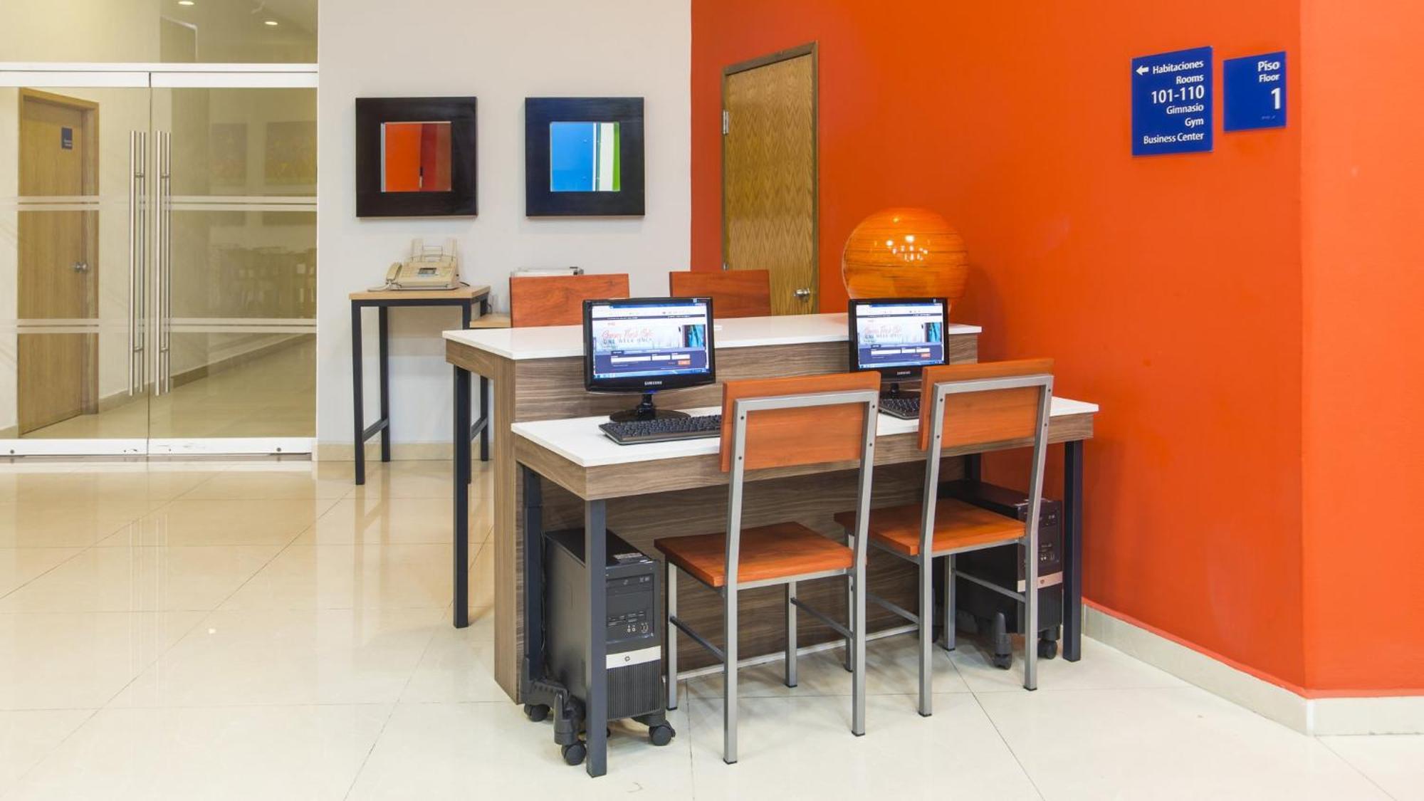 Holiday Inn Express Manzanillo By Ihg Buitenkant foto