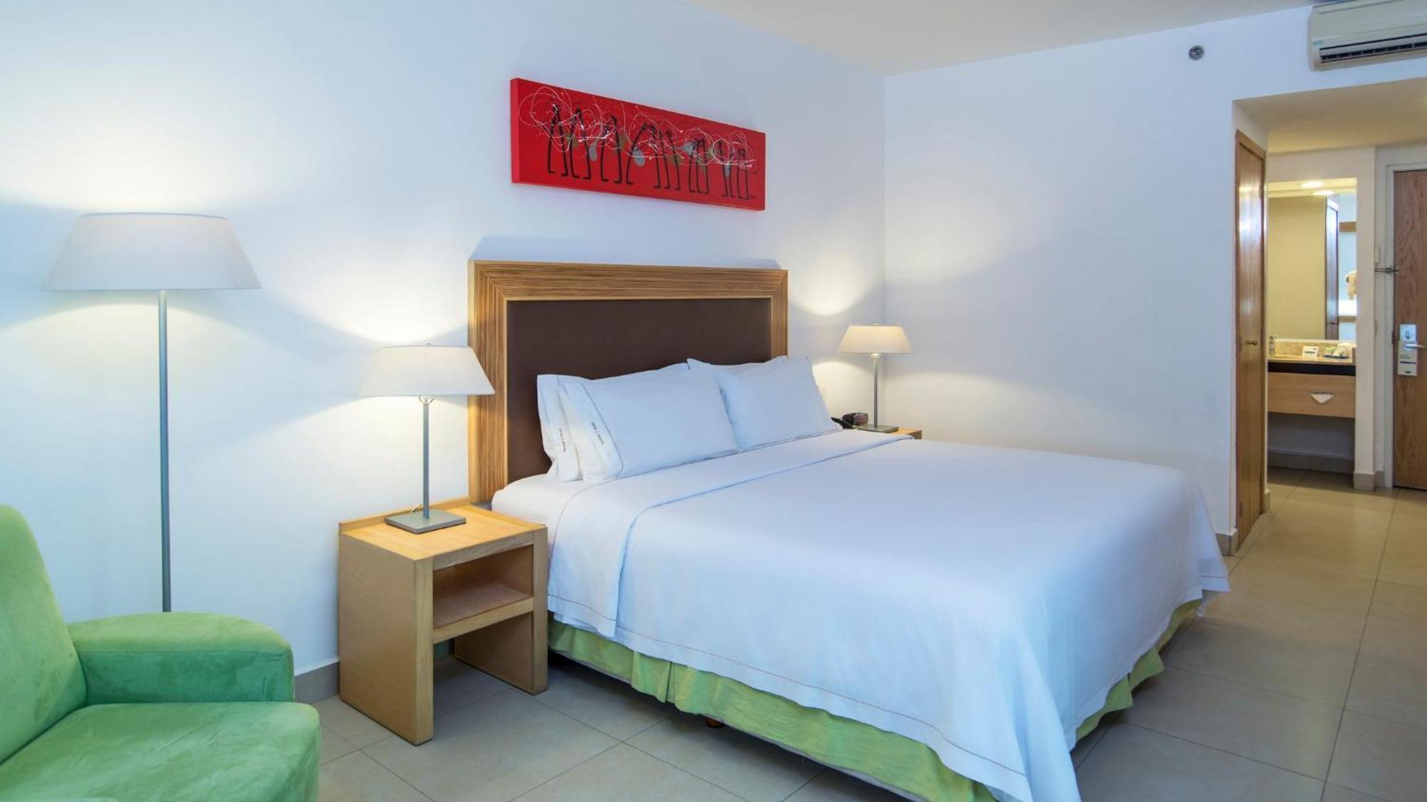 Holiday Inn Express Manzanillo By Ihg Buitenkant foto