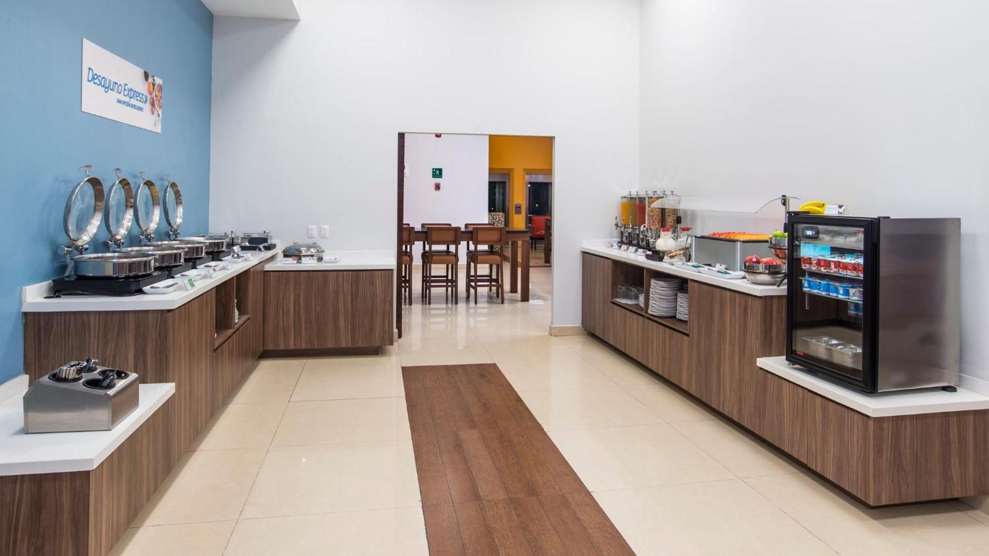 Holiday Inn Express Manzanillo By Ihg Buitenkant foto