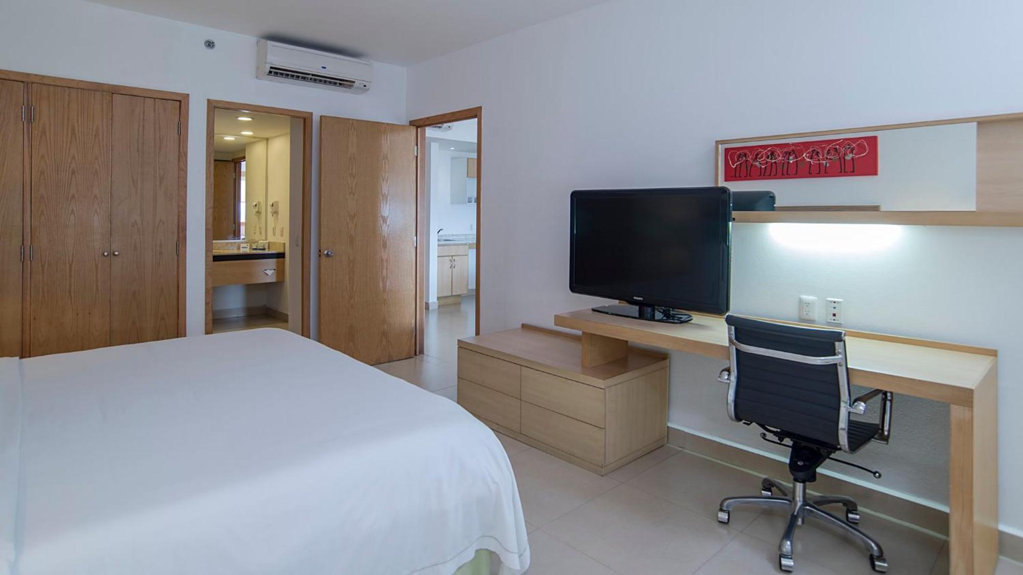 Holiday Inn Express Manzanillo By Ihg Buitenkant foto