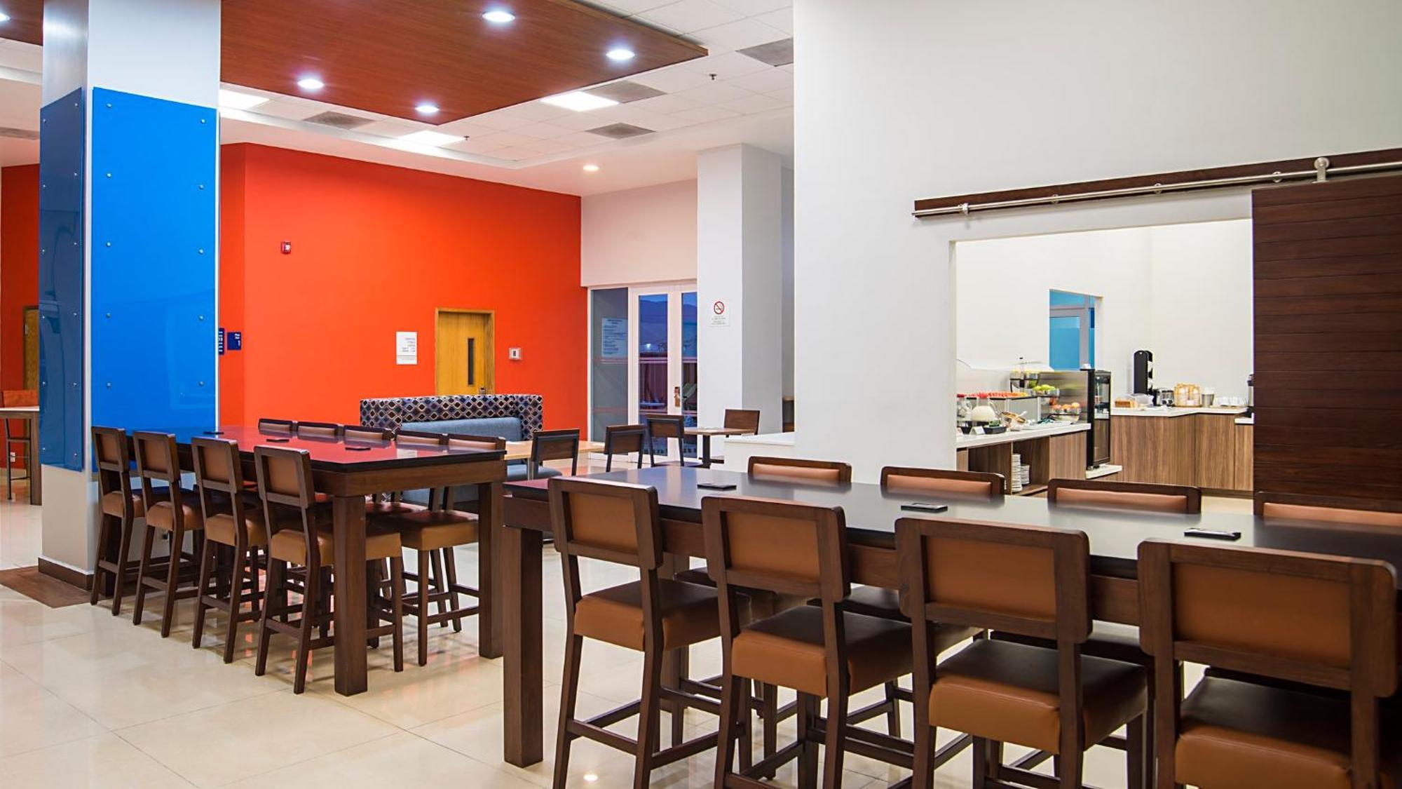 Holiday Inn Express Manzanillo By Ihg Buitenkant foto