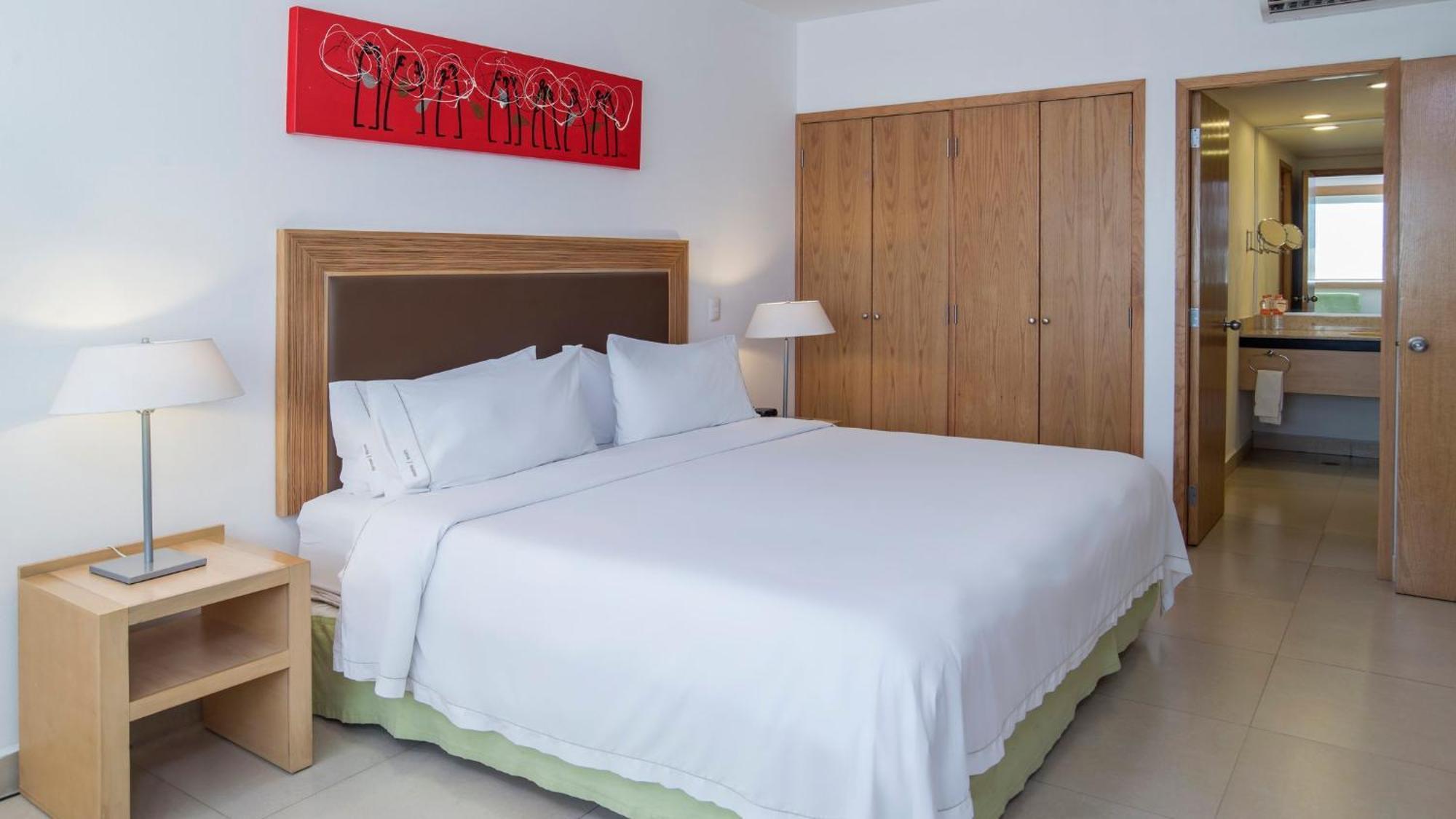Holiday Inn Express Manzanillo By Ihg Buitenkant foto
